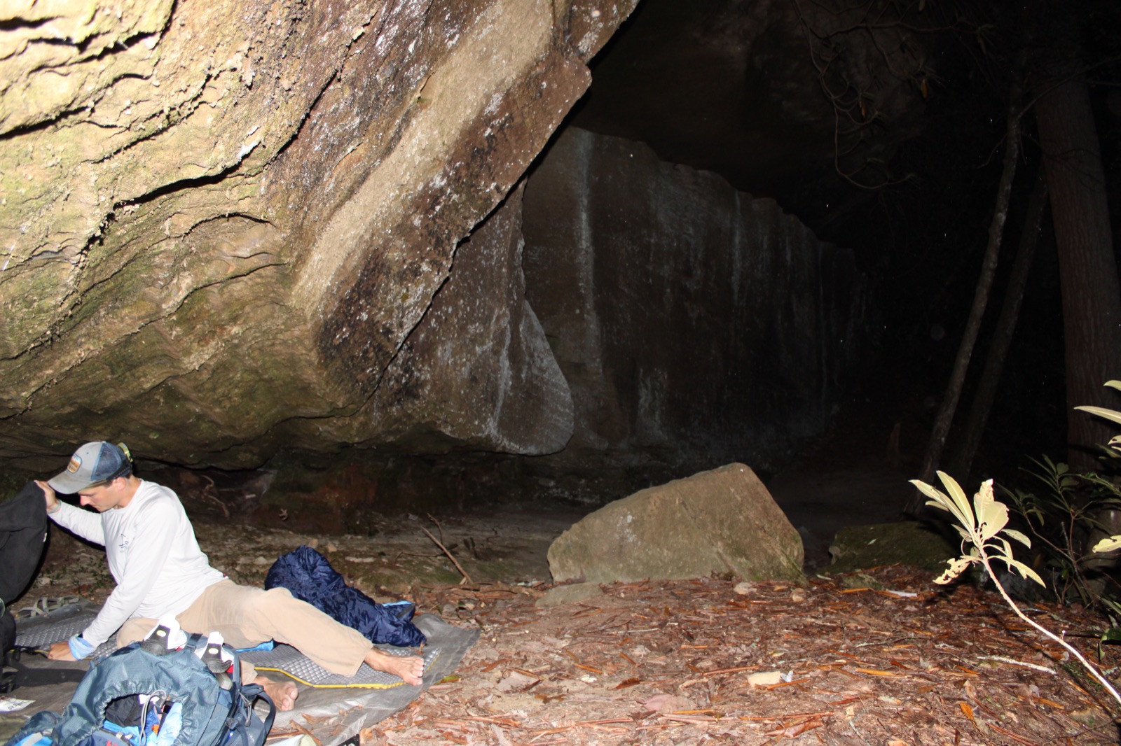 Camp under rock overhang at Red River Gorge