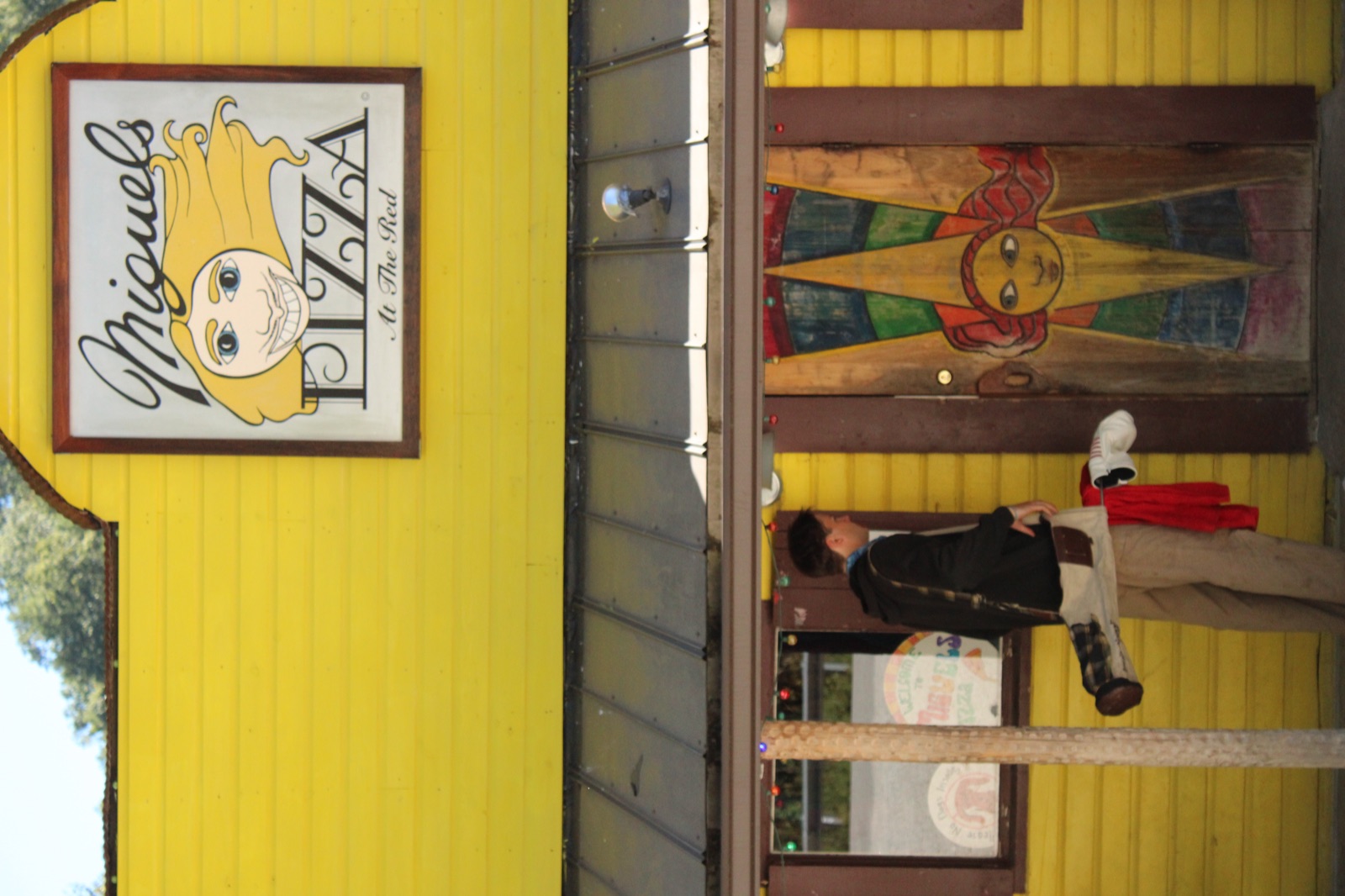 Miguel's Pizza ,  dirtbag HQ